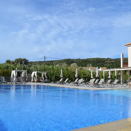 Aligis Hotel apartamentowy 4*